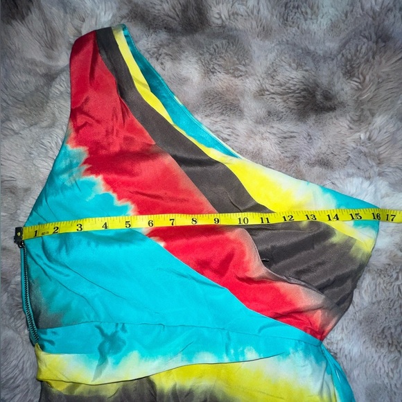 Alice + Olivia Colorful One Shoulder Tie
Dye Asymmetrical Silk Dress Size XS - Picture 10 of 16